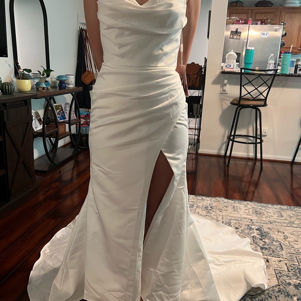 Sophisticated White Wedding Dress with Slit